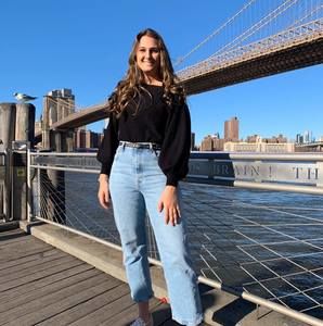 Meet your Posher, Isabel